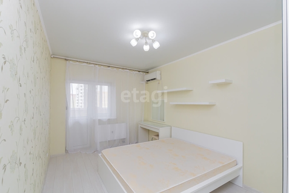 
   Продам 2-комнатную, 61.1 м², Репина пр-д, 3

. Фото 18.