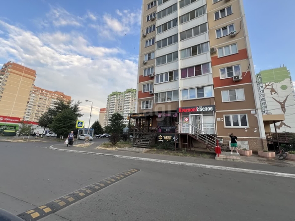 
   Продам 3-комнатную, 84.1 м², Черкасская ул, 72

. Фото 42.