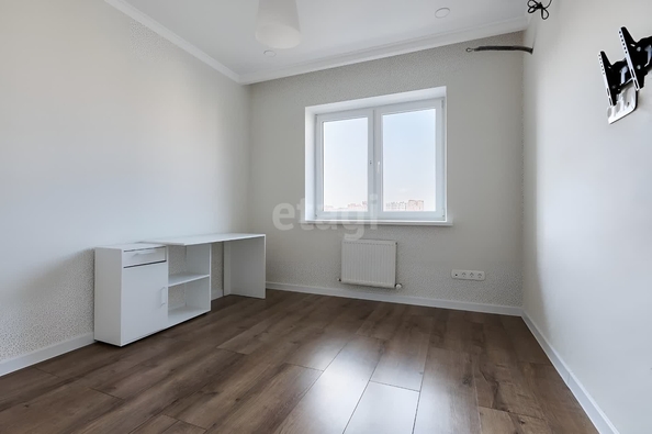 
   Продам 3-комнатную, 87.3 м², Круговая ул, 4в/7

. Фото 11.