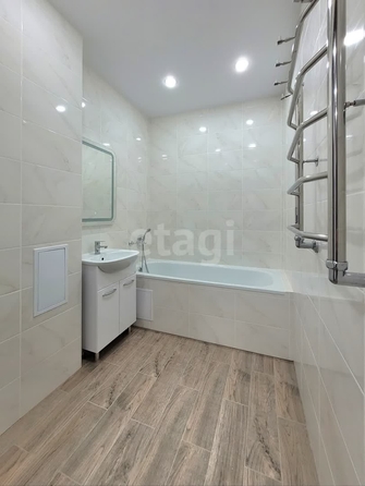 
   Продам 1-комнатную, 40.9 м², Любимово мкр, 18

. Фото 4.