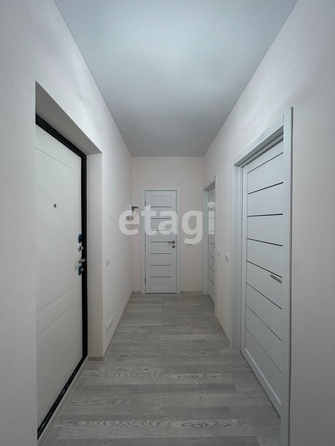 
   Продам 1-комнатную, 33.4 м², Скандинавская ул, 1/8

. Фото 4.