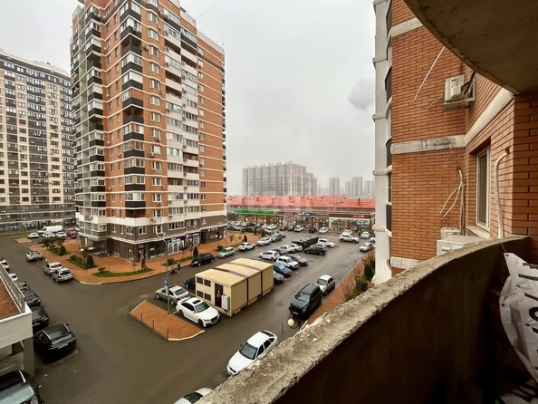 
   Продам 3-комнатную, 82.1 м², Командорская ул, 6

. Фото 21.