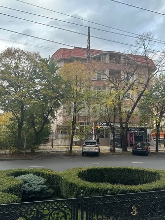 
   Сдам офис, 250 м², Шоссе Нефтяников ул, 37/3

. Фото 13.