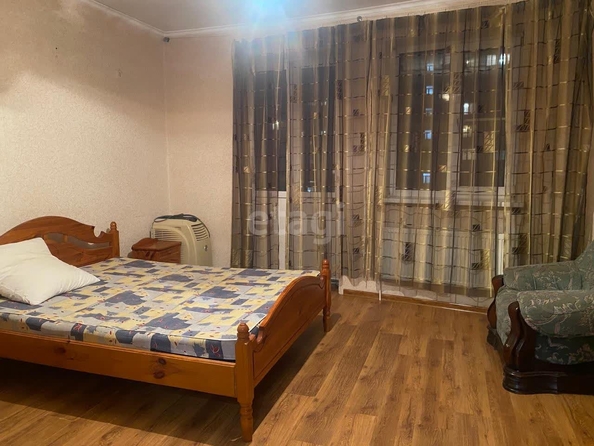 
  Сдам в аренду 1-комнатную квартиру, 53 м², Краснодар

. Фото 1.