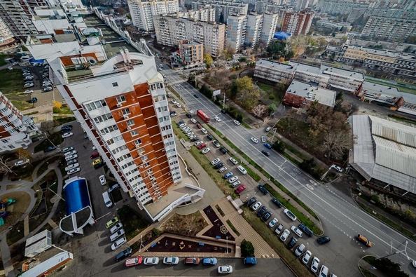 
   Продам 1-комнатную, 41.7 м², Клары Лучко б-р, 4

. Фото 22.