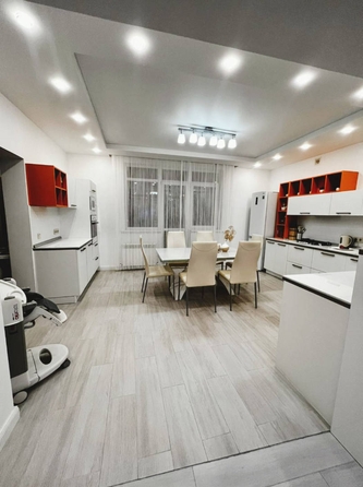 
   Продам 3-комнатную, 135 м², Бамбуковая ул, 6/13

. Фото 2.