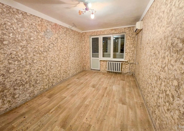 
   Продам 3-комнатную, 63.5 м², Тургенева ул, 157

. Фото 2.