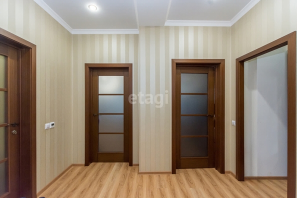 
   Продам 1-комнатную, 49.2 м², Кутовая ул, 1

. Фото 1.