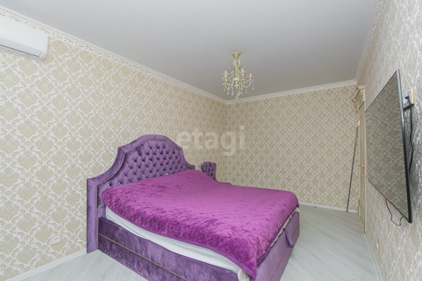 
   Продам 3-комнатную, 90 м², Лиссабонская ул, 109/22

. Фото 3.