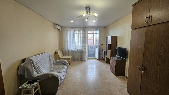 
   Продам 1-комнатную, 32.2 м², Уральская ул, 188

. Фото 1.