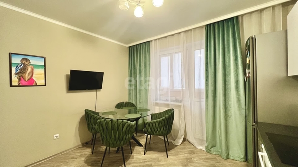 
   Продам 1-комнатную, 39.6 м², Казбекская ул, 3

. Фото 2.