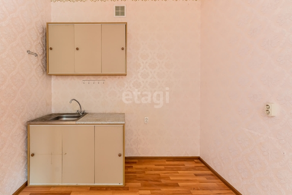 
   Продам студию, 30.2 м², Парижская ул, 21

. Фото 9.