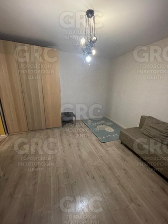 
   Продам 2-комнатную, 54 м², Вишневая ул, 32

. Фото 8.