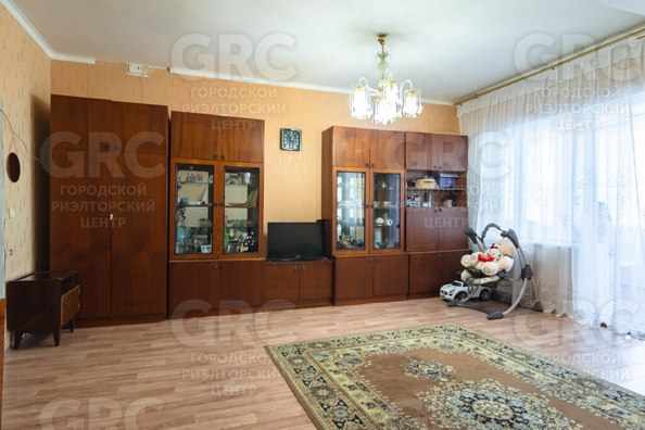 
   Продам 3-комнатную, 92 м², Санаторная ул, 23

. Фото 4.