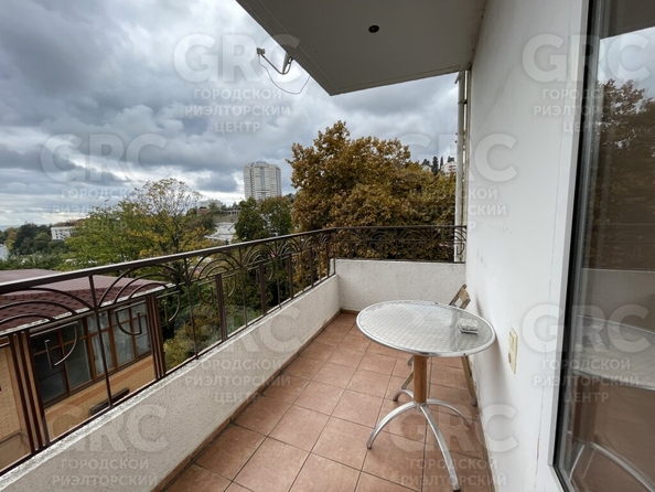 
   Продам 3-комнатную, 92 м², Бытха (Хостинский р-н) ул, 4/3

. Фото 15.