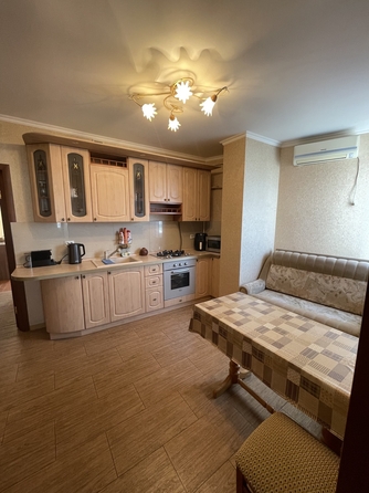 
   Продам 2-комнатную, 56 м², Ленина ул, 15

. Фото 2.