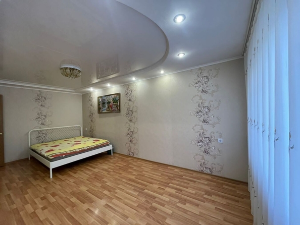 
   Продам 3-комнатную, 60 м², ГСК-16 тер

. Фото 10.