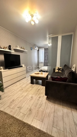 
   Продам 2-комнатную, 60.9 м², Командорская ул, 3/1

. Фото 3.