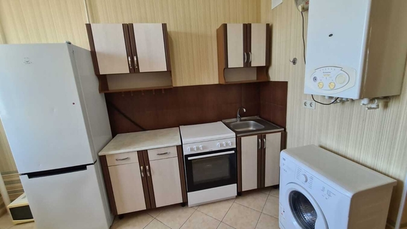 
   Продам 1-комнатную, 43 м², Крымская ул, 274

. Фото 4.