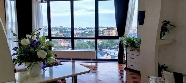 
   Продам студию, 38 м², Шевченко ул, 65

. Фото 1.