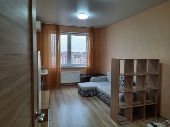 
   Продам 1-комнатную, 40 м², Лазурная ул, 10к2

. Фото 4.