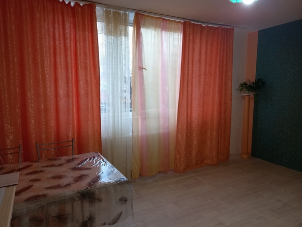 
   Продам 1-комнатную, 50 м², Ленина ул, 153

. Фото 5.