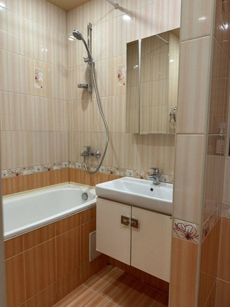 
   Продам 1-комнатную, 35 м², Южно-российская (Адлерский р-н) ул, 2/2

. Фото 4.