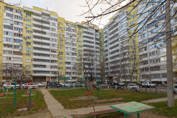 
   Продам 3-комнатную, 83.2 м², Академика Лукьяненко П.П. ул, 103

. Фото 29.