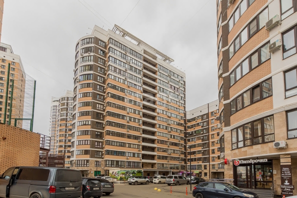 
   Продам 1-комнатную, 42.6 м², Лаврова ул, 8/2

. Фото 30.