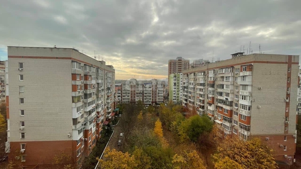 
   Продам 2-комнатную, 52 м², Сормовская ул, 189

. Фото 18.