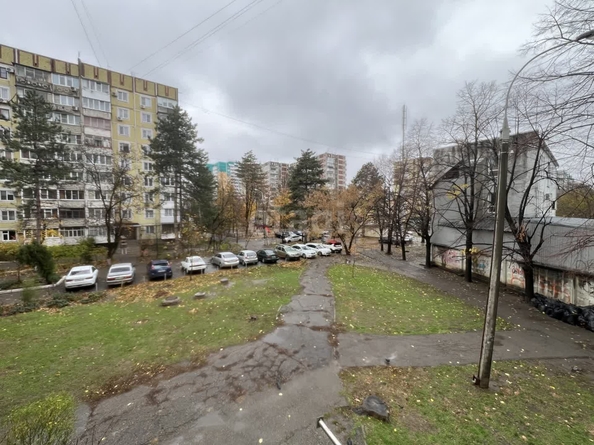 
   Продам 4-комнатную, 78.6 м², 30-й Иркутской Дивизии ул, 8

. Фото 16.