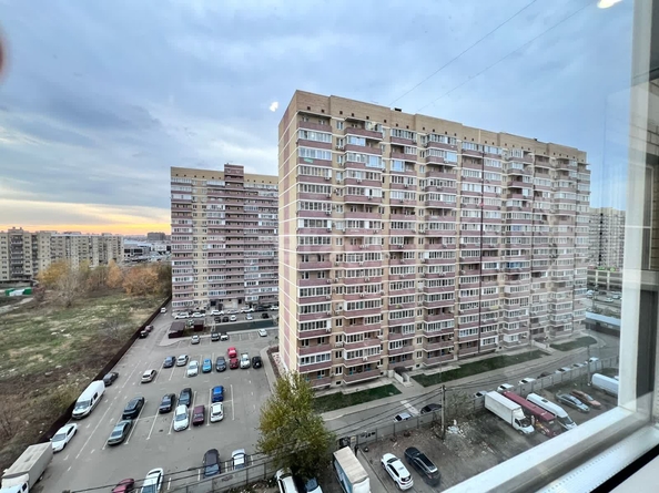 
   Продам 1-комнатную, 43.2 м², Евгении Жигуленко ул, 4

. Фото 13.