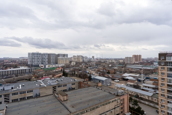 
   Продам 1-комнатную, 41.8 м², Коммунаров ул, 270

. Фото 23.