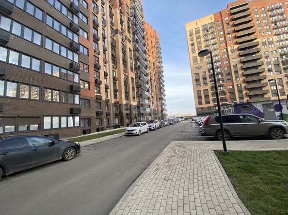 
   Продам 2-комнатную, 50.7 м², Жириновского ул, 1/4

. Фото 13.