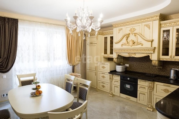 
   Продам 3-комнатную, 112.8 м², Буденного ул, 129

. Фото 12.