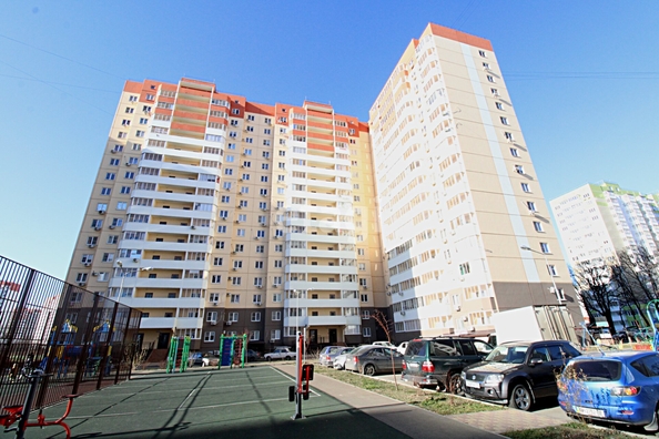 
   Продам 2-комнатную, 52.8 м², Героя Аверкиева А.А. ул, 38

. Фото 20.