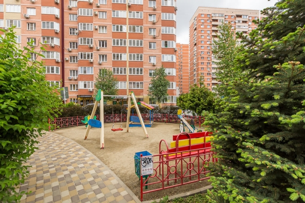 
   Продам 2-комнатную, 58.7 м², Героя Сарабеева В.И. ул, 5/4

. Фото 25.