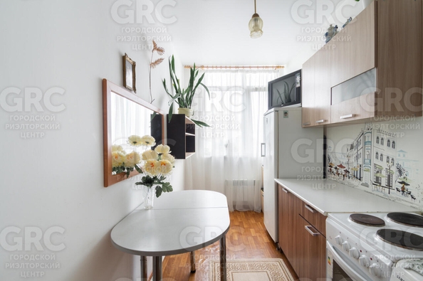 
  Продается 2-комн. квартира, 44 м², Вишневый пер, д. 85б
. Фото 3.