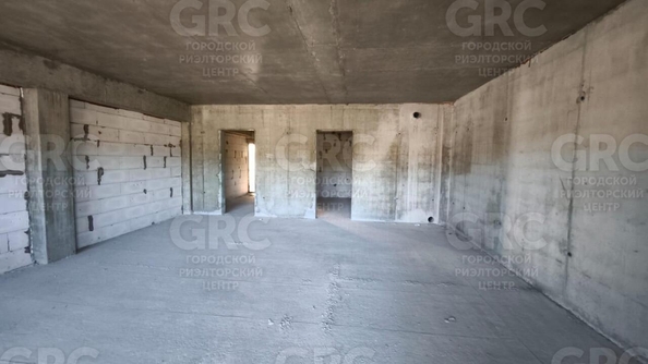 
  Продается 2-комн. квартира, 82.2 м², Туапсинская ул, д. 19
. Фото 47.