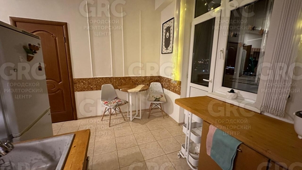 
   Продам 2-комнатную, 43 м², Водораздельная ул, 12

. Фото 13.