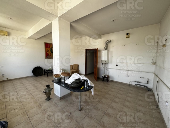 
   Продам 2-комнатную, 89 м², Клубничная ул, 6а

. Фото 4.