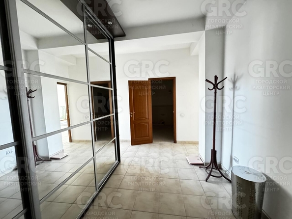 
   Продам 2-комнатную, 89 м², Клубничная ул, 6а

. Фото 8.
