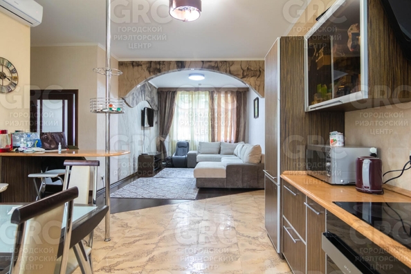 
   Продам дом, 280 м², Сочи

. Фото 6.