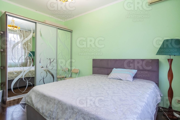 
   Продам дом, 280 м², Сочи

. Фото 9.