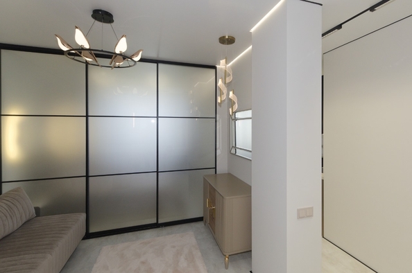 
   Продам 1-комнатную, 40 м², Крылова ул, 15к2

. Фото 6.