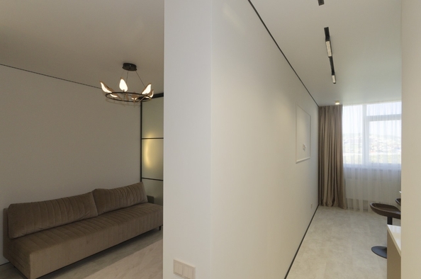 
   Продам 1-комнатную, 40 м², Крылова ул, 15к2

. Фото 13.