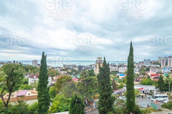 
   Продам 1-комнатную, 35 м², Виноградная ул, 224/1

. Фото 11.