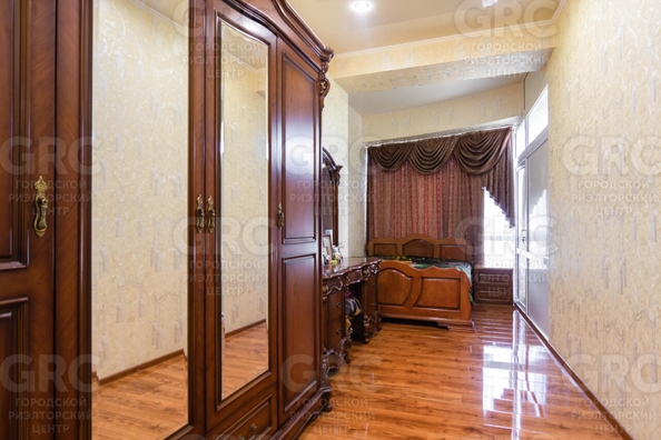 
   Продам 2-комнатную, 59 м², Пластунская ул, 194б

. Фото 3.
