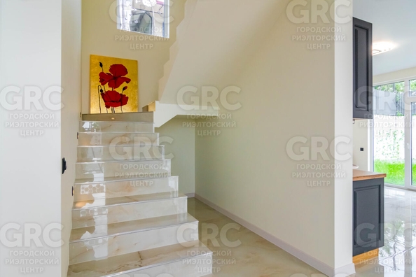 
   Продам дом, 200 м², Сочи

. Фото 30.