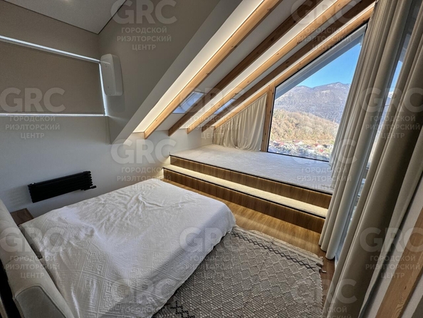 
   Продам дом, 300 м², Сочи

. Фото 11.